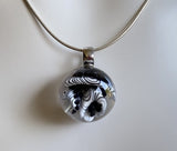 Black And White Wigwag Marble Beads